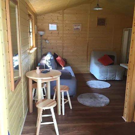 Domek Lodge